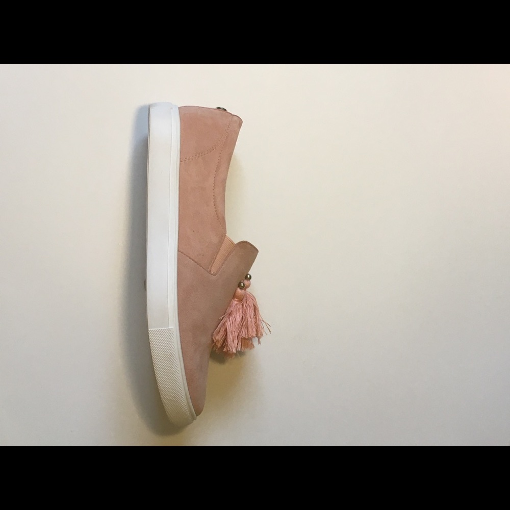 Donald Pliner Kidsuede Tassel Loafers